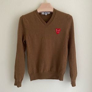 Comme des Garçons Play V-Neck Pullover - size M / feels like a Small